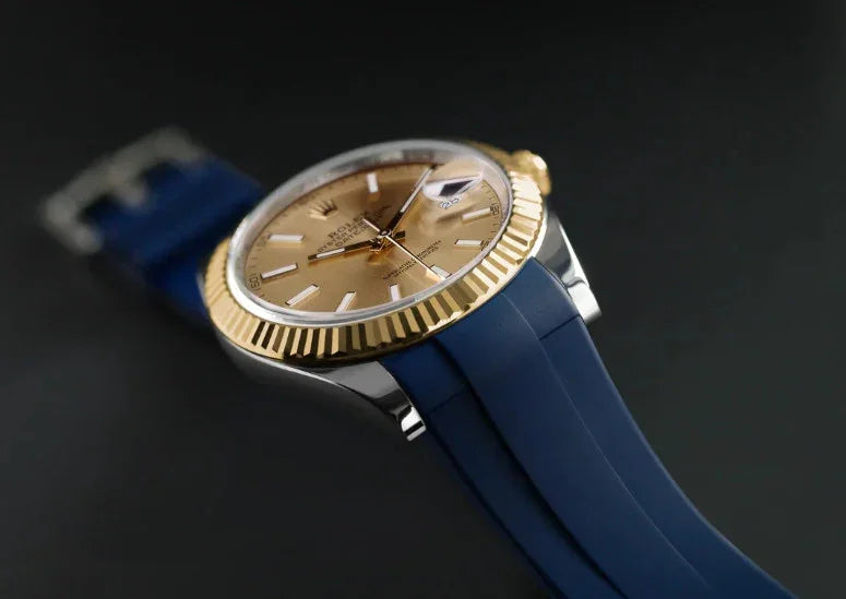 RubberB M236 Navy with buckle Strap - detail