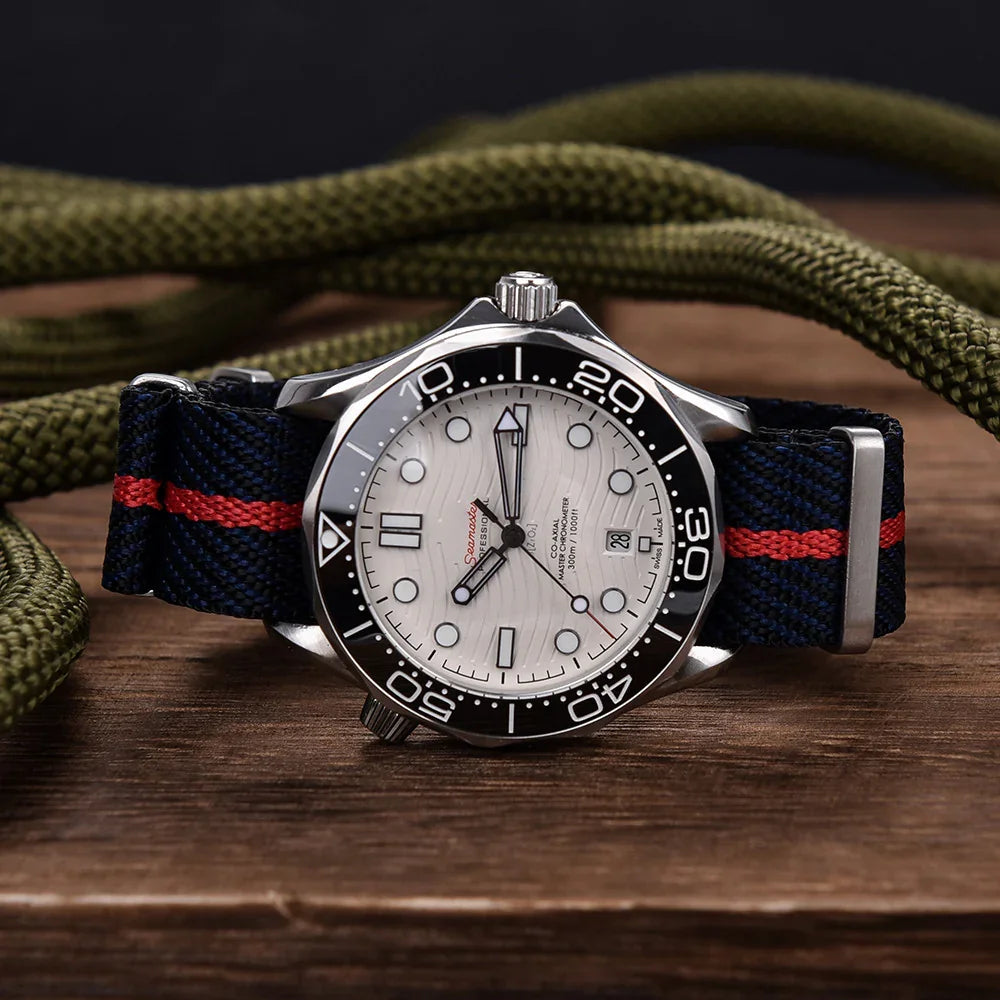 KronoKeeper Premium NATO strap - Navy/White - view 3
