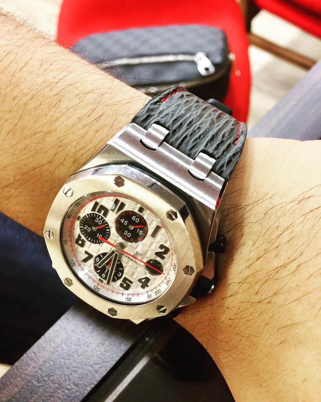 KronoKeeper - Alligator bespoke strap with inserts - view 7