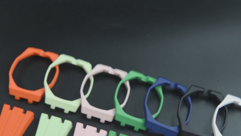 Video – KronoKeeper rubber strap and case for AP x Swatch: flexibility and fitting